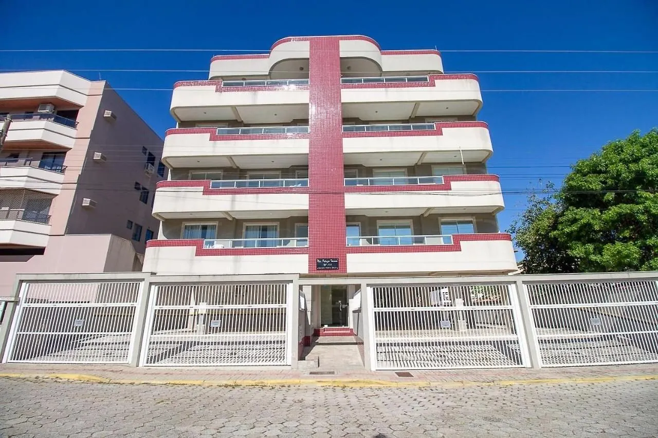 B791 - Apartamento Economico Na Praia De Bombas Бомбиньяс
